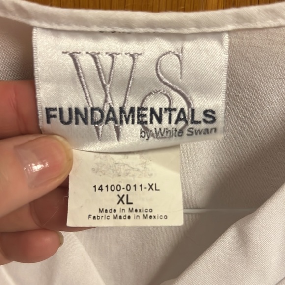 Women’s Uniform top - Picture 3 of 3